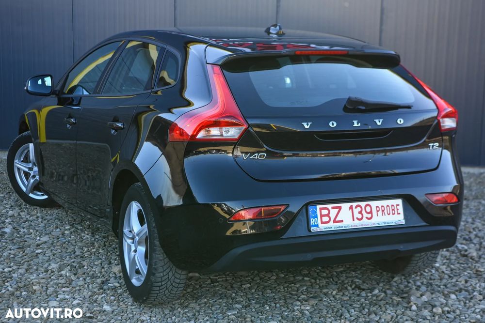 Volvo V40 T2 Geartronic - 22
