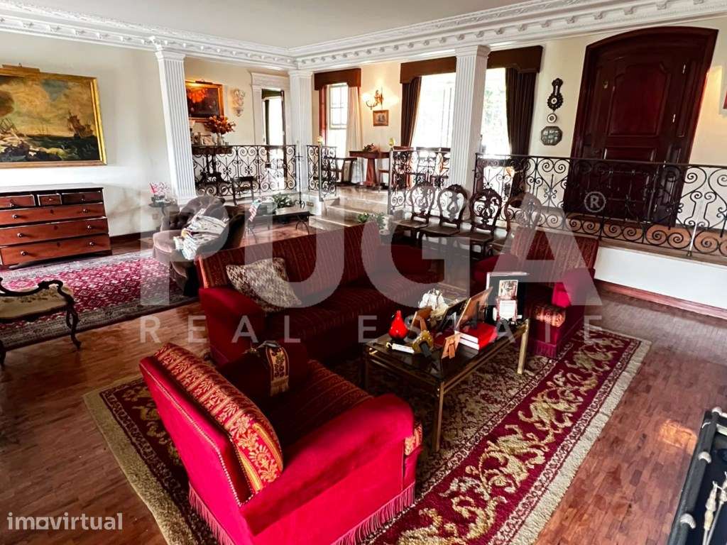 Moradia T5 em Miramar | Lote de 1.135 m² a escassos metros da Praia - Grande imagem: 5/17