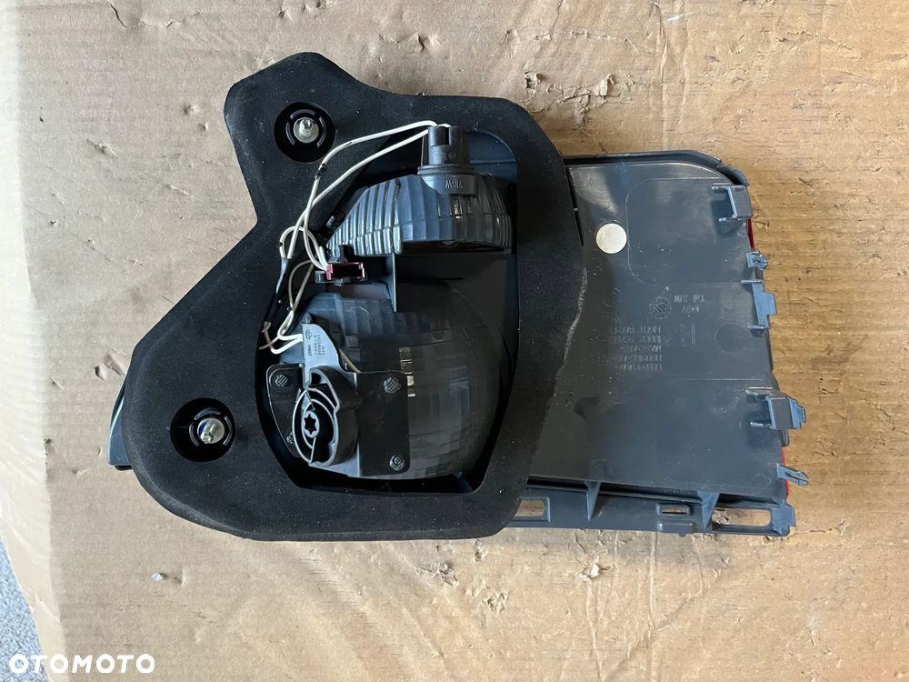 BMW 5GT F07 LAMPA PRAWY TYŁ EU W KLAPĘ 7199638 - 3