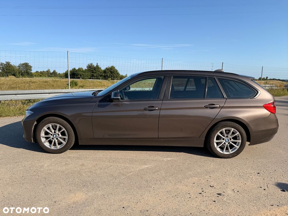 BMW Seria 3 320d - 22