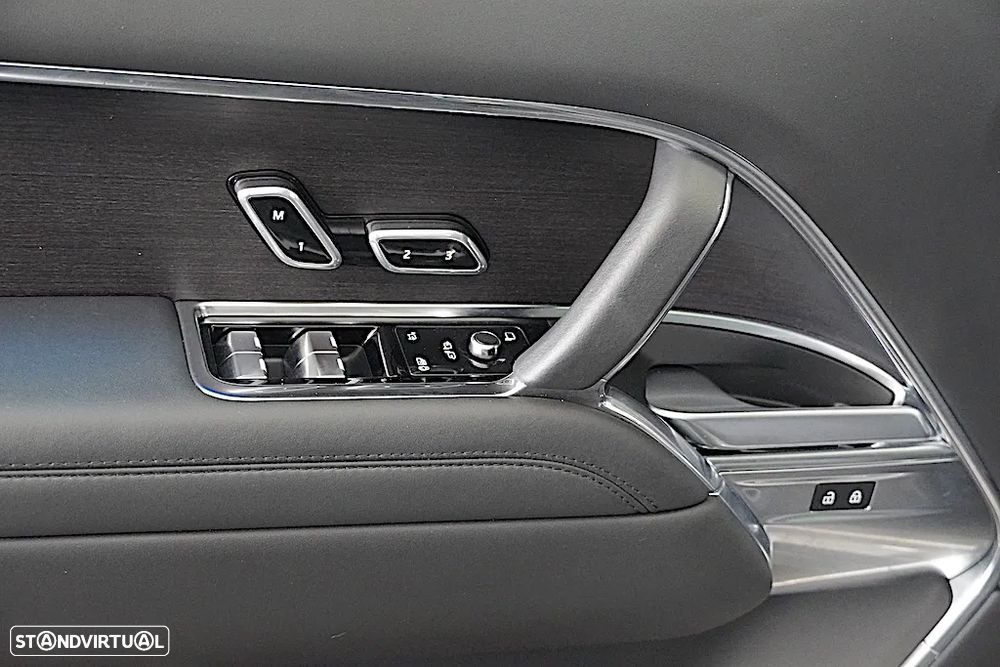 Land Rover Range Rover P440e Hybrid SE - 6