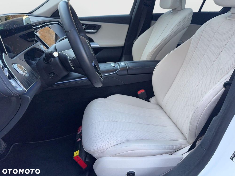 Mercedes-Benz Klasa E 220 d mHEV 4-Matic Avantgarde 9G-Tronic - 18