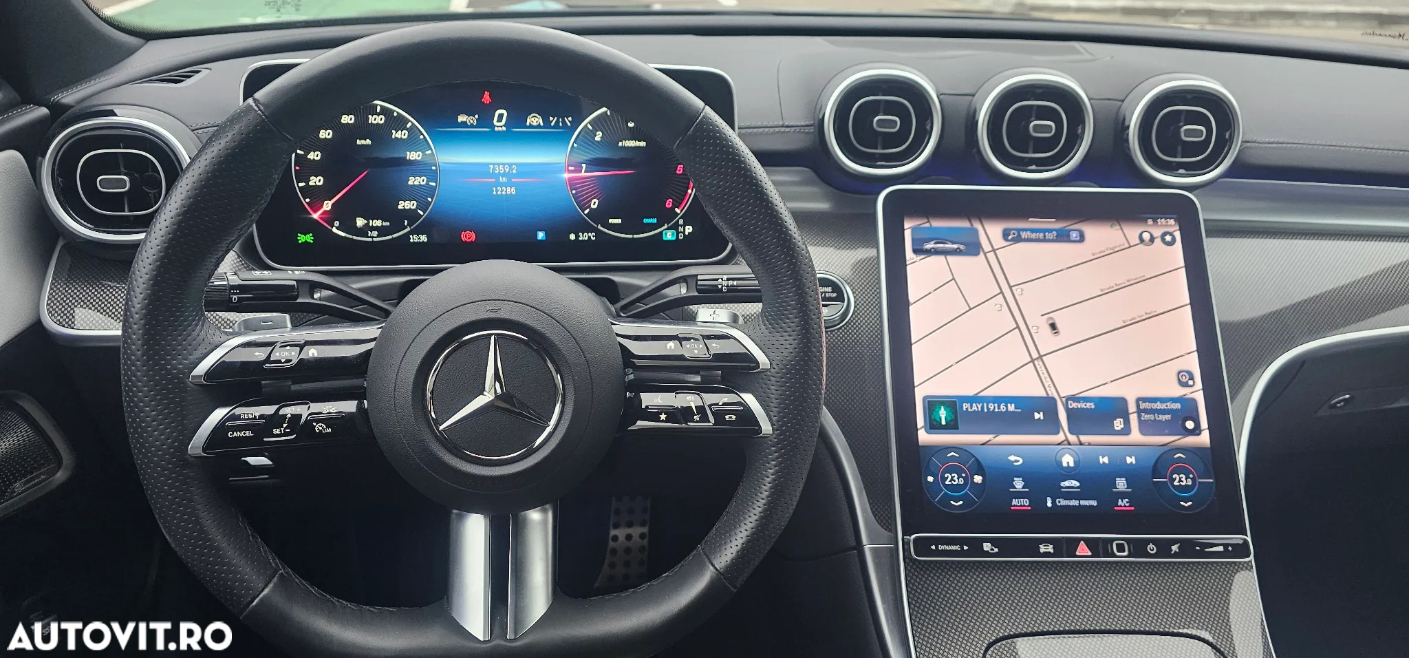 Mercedes-Benz C - 12