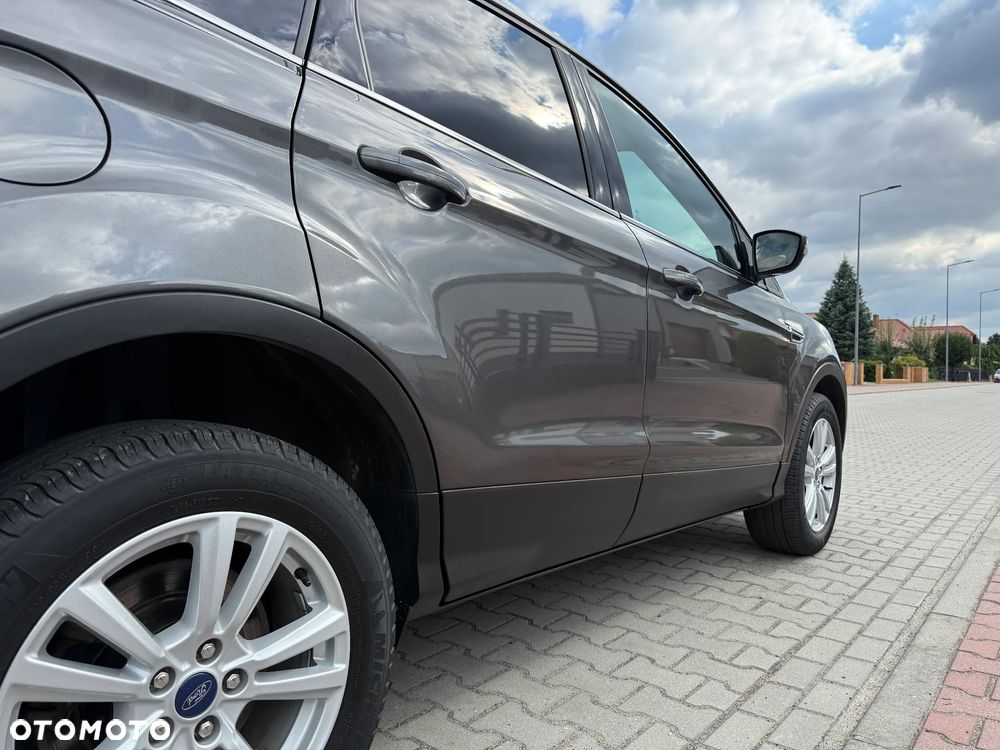Ford Kuga - 13