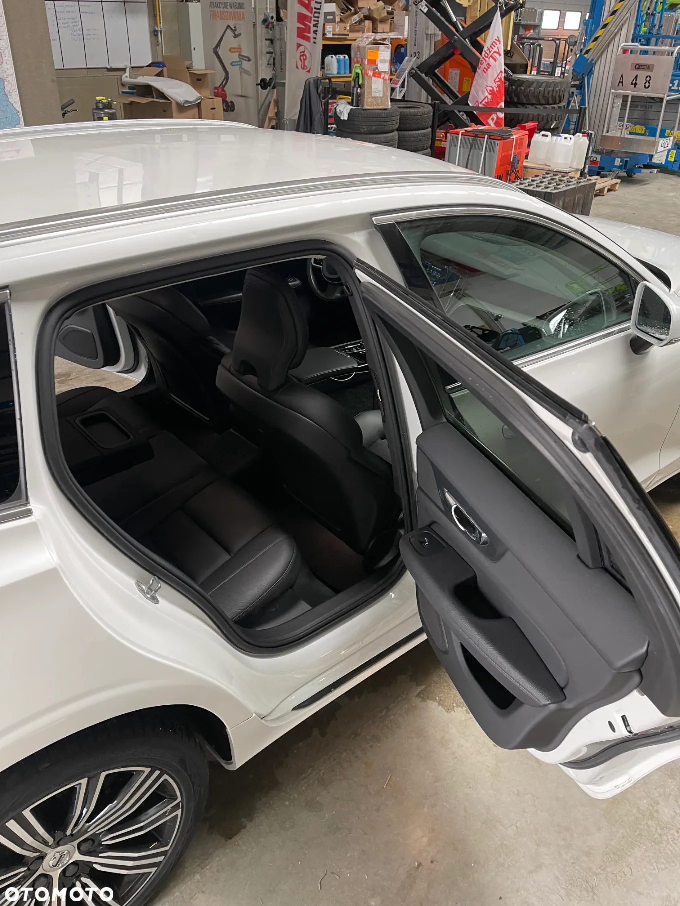 Volvo V60 T6 AWD Recharge Core - 9