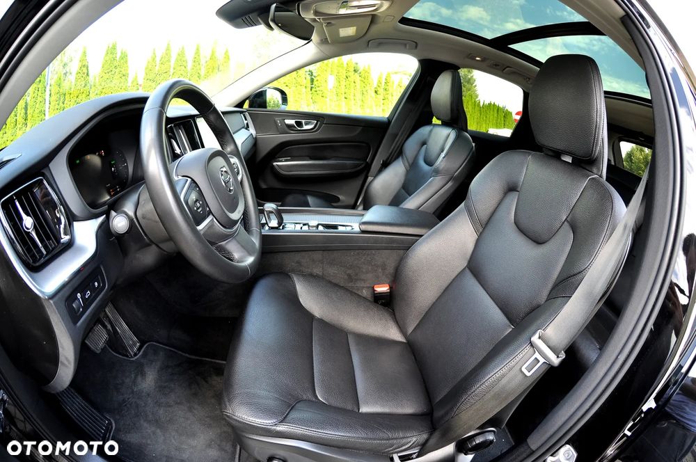 Volvo XC 60 T6 AWD Recharge Geartronic Inscription - 27
