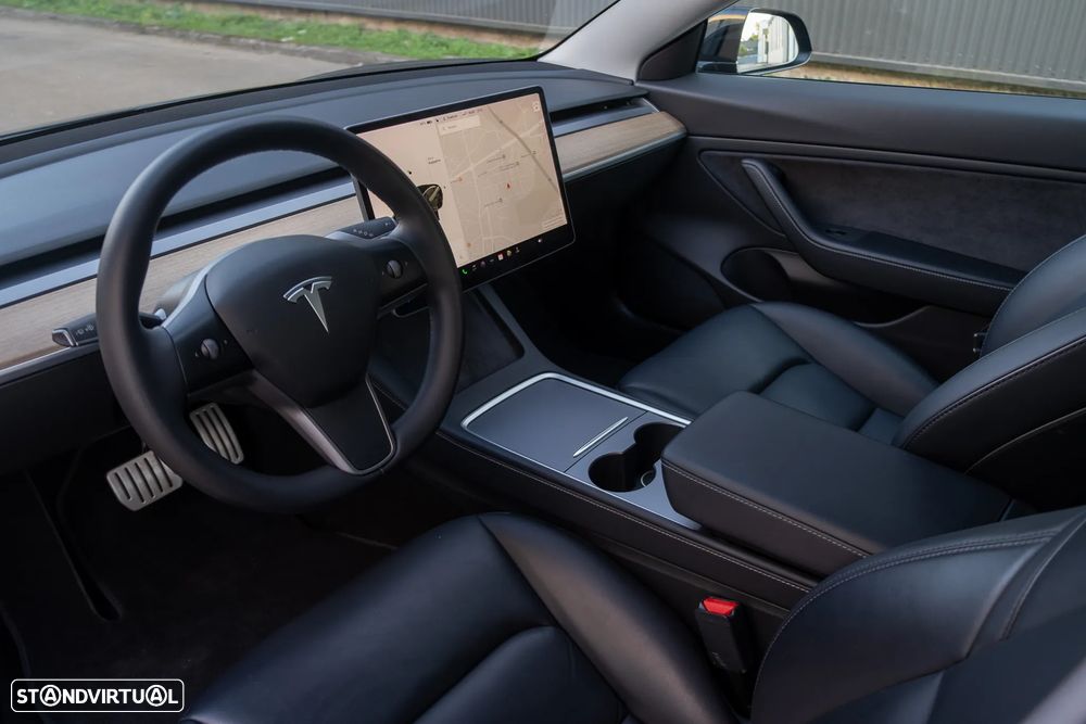 Tesla Model 3 Performance Dual Motor AWD - 29