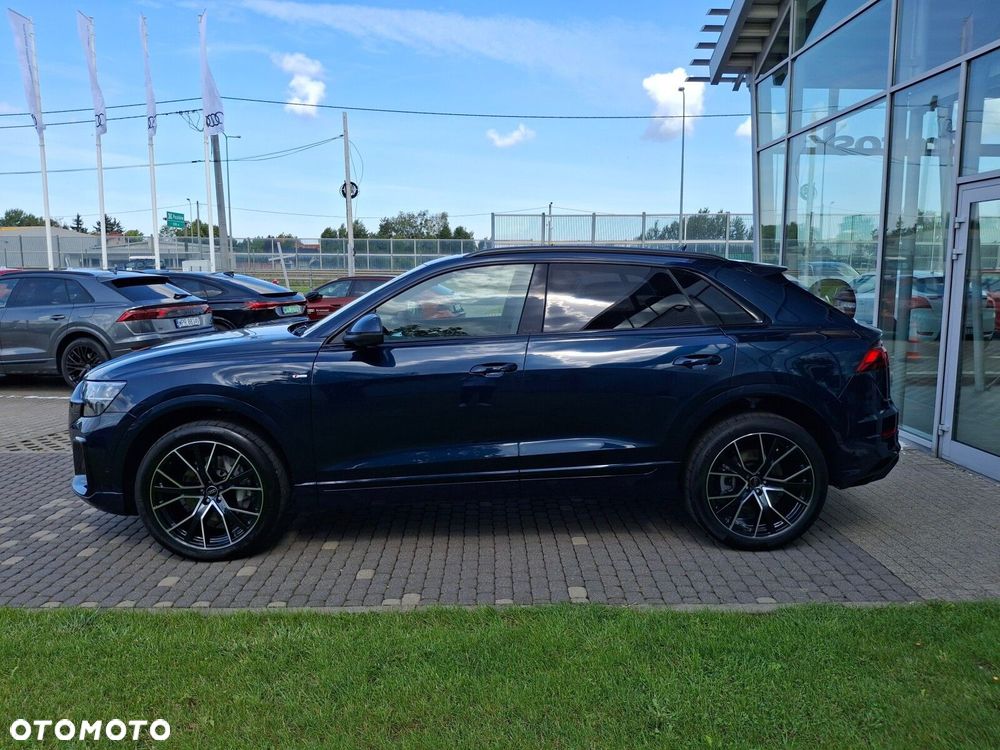 Audi Q8 - 6