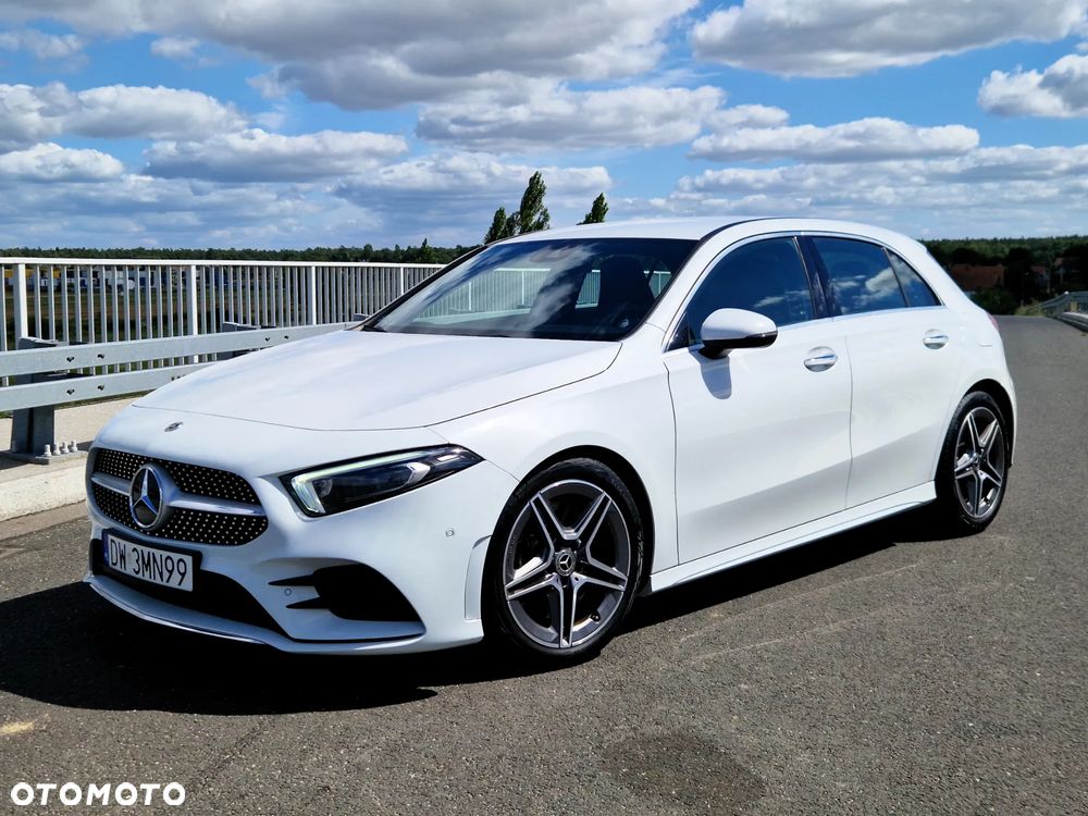 Mercedes-Benz Klasa A 250 AMG Line 7G-DCT - 3