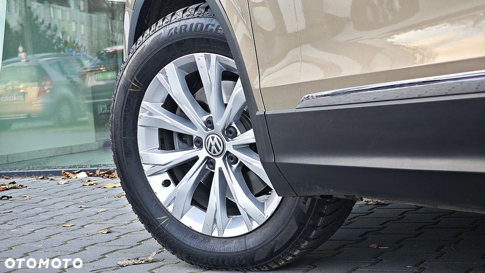 Volkswagen Tiguan - 10