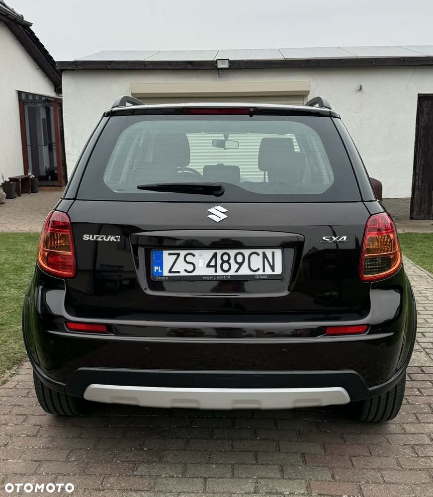 Suzuki SX4 1.6 Comfort Plus - 2