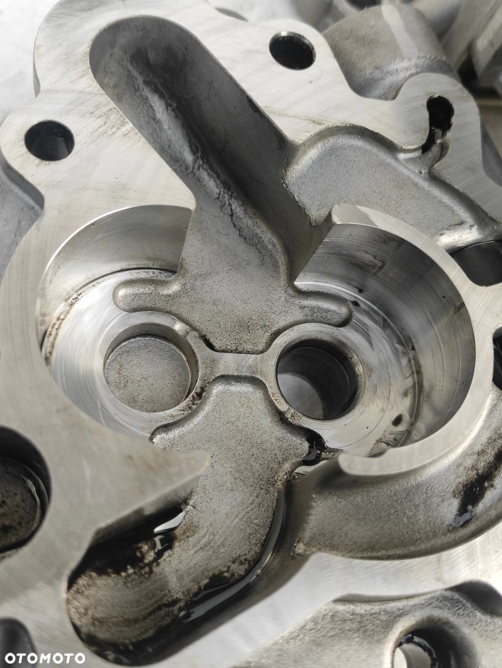 POMPA OLEJU BMW 7798014 E60 E61 E81 E82 E83 E84 E87 E88 E90 E91 E92 E93 - 2