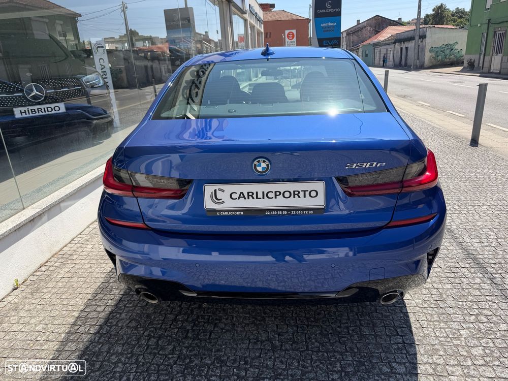 BMW 330 e Pack Desportivo M Auto - 3