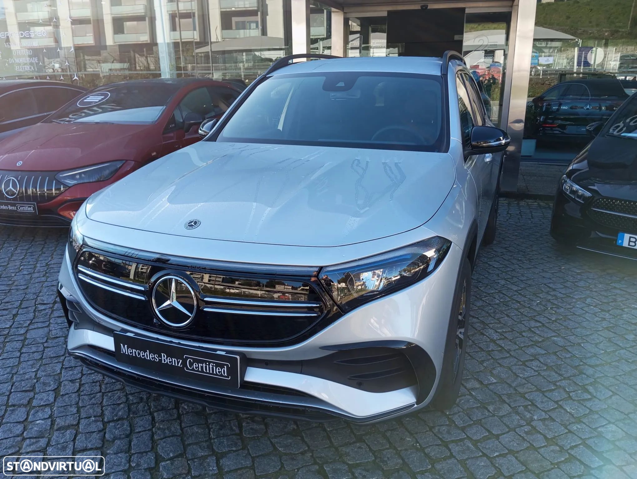 Mercedes-Benz EQB 250 AMG Line - 1