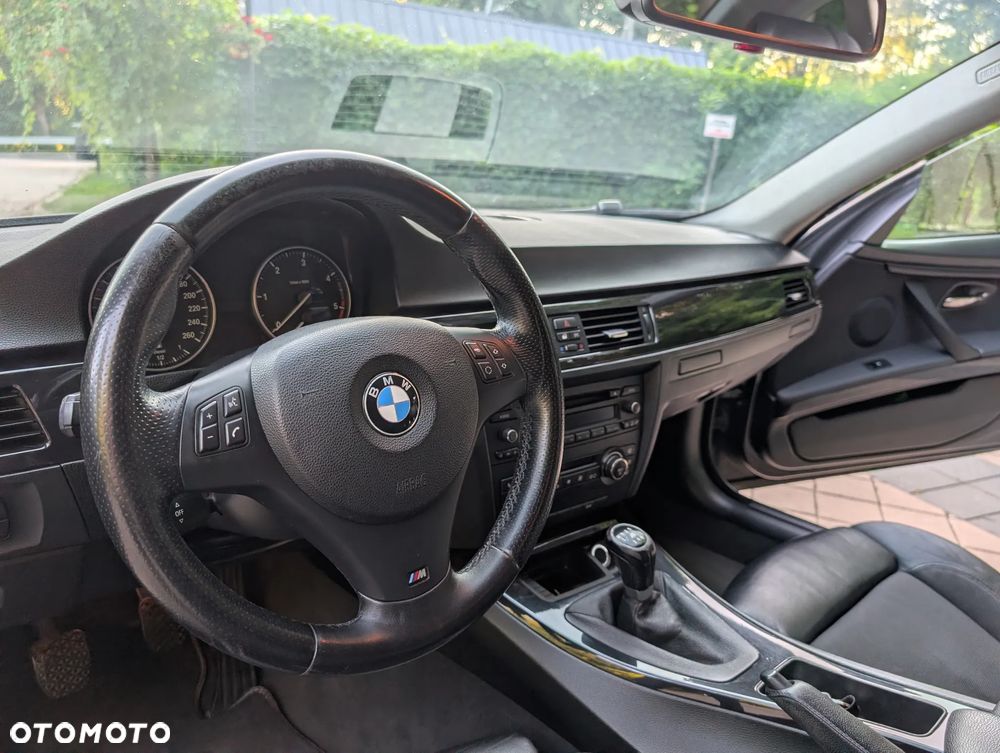 BMW Seria 3 320d - 21