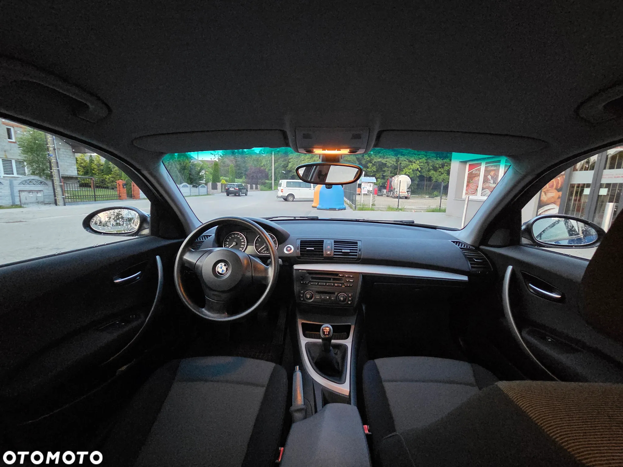 BMW Seria 1 116i - 11