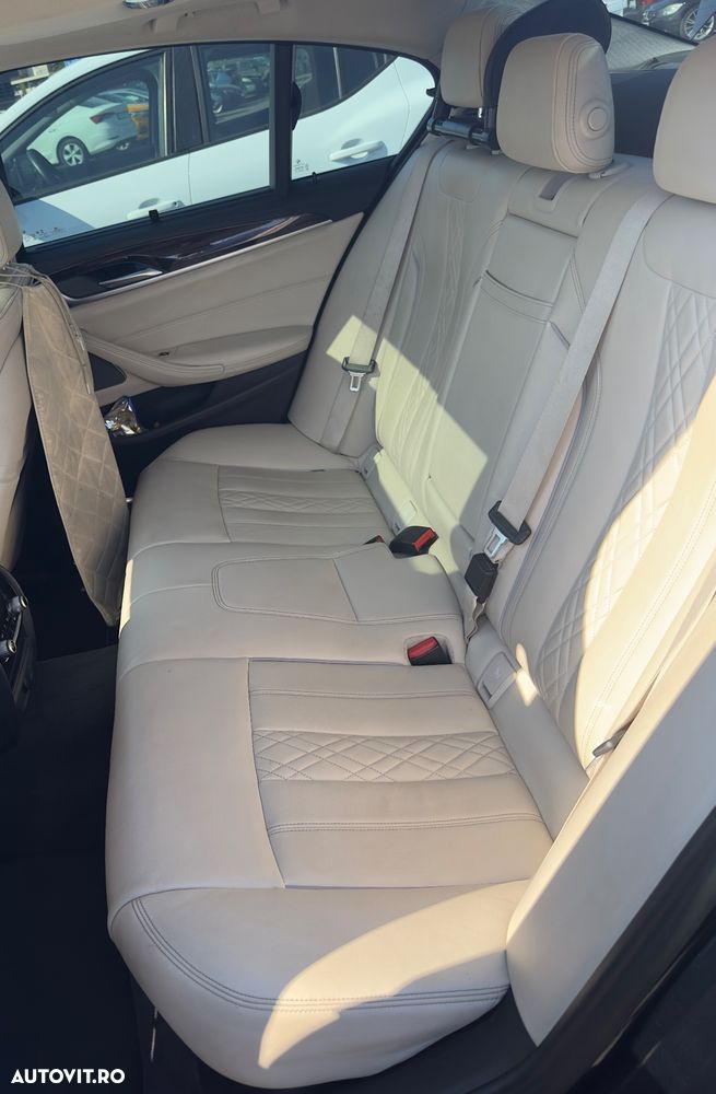BMW Seria 5 530i xDrive AT - 6