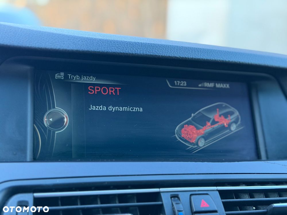 BMW Seria 5 520d - 35