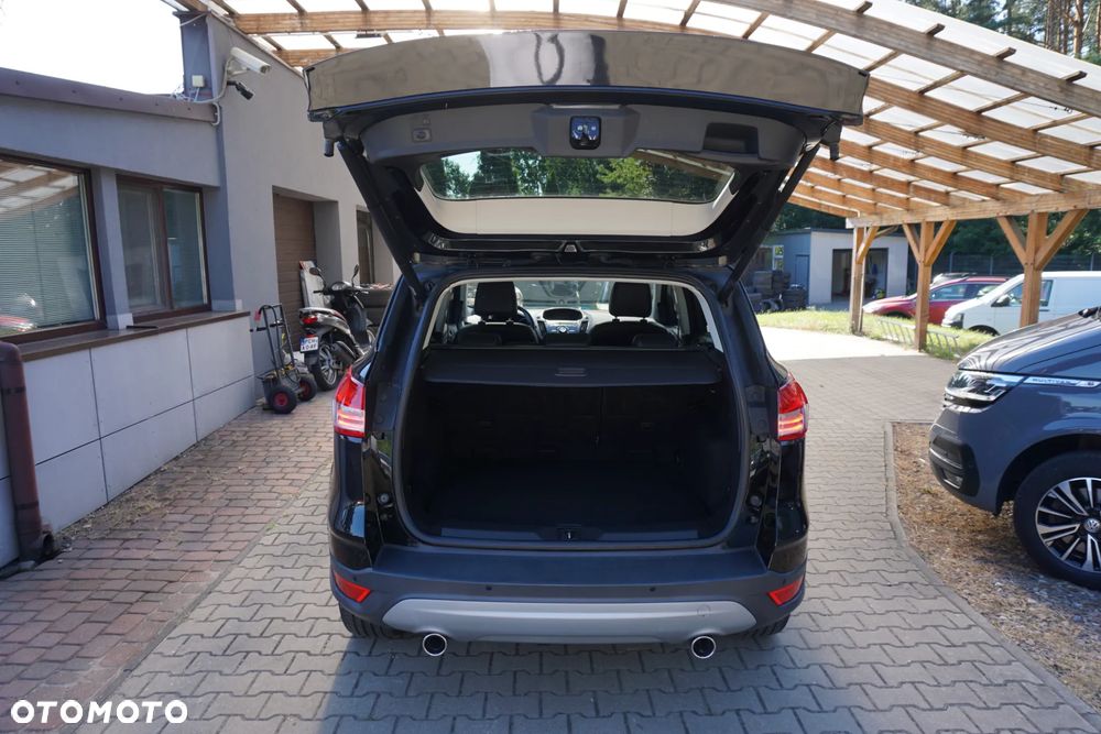 Ford Kuga 2.0 TDCi 2x4 Titanium - 5
