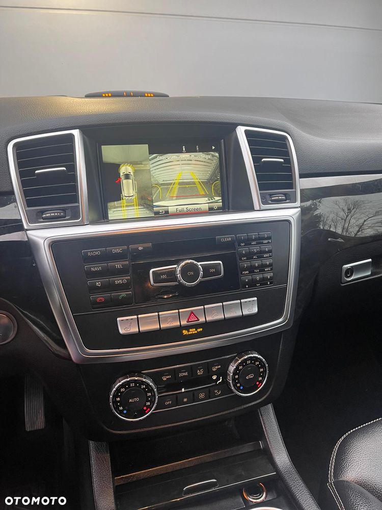 Mercedes-Benz ML 350 BlueTEC 4-Matic - 16