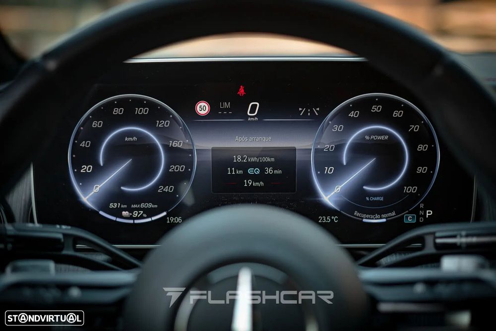 Mercedes-Benz EQE 300 Edition Electric Art - 19