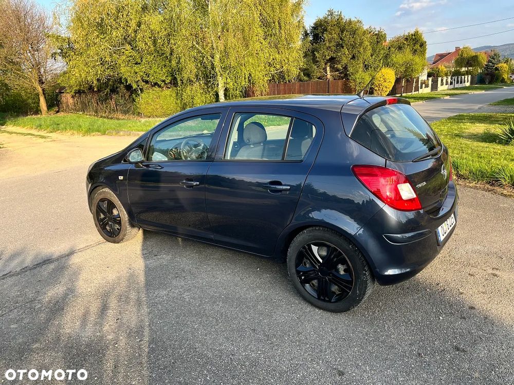 Opel Corsa 1.2 16V Edition - 8