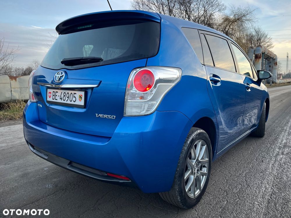 Toyota Verso 1.8 Executive - 8