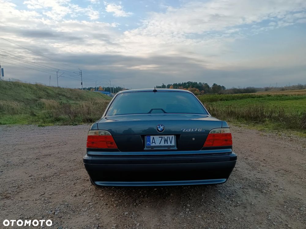 BMW Seria 7 740iL - 6