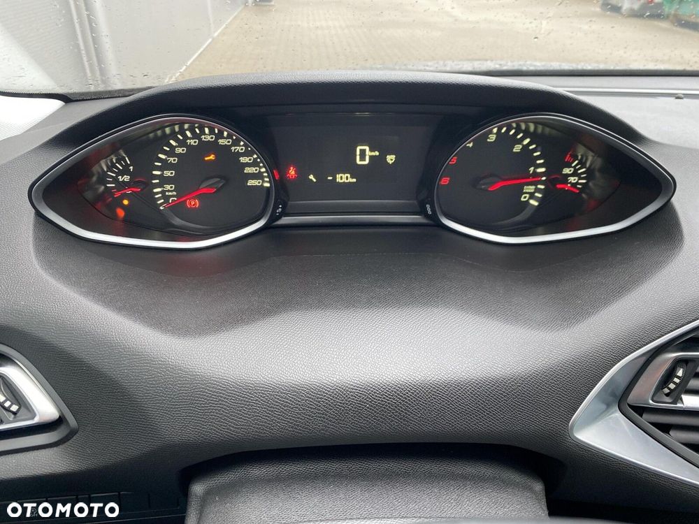 Peugeot 308 - 15
