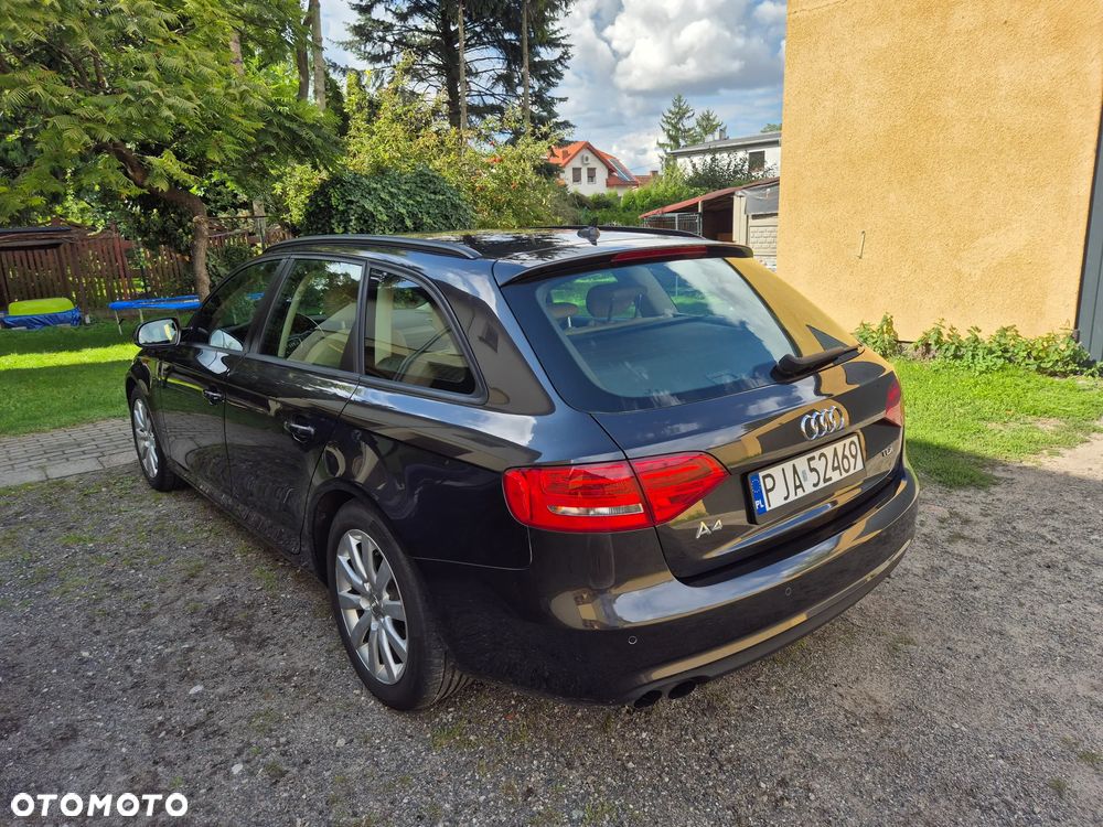 Audi A4 Avant - 10