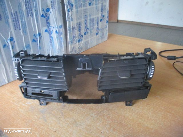 Grelha Friso Gre2252 RENAULT LAGUNA 3 2008 2.0DCI 130CV 5P  CINZA Central Grelha Ventilação - 4