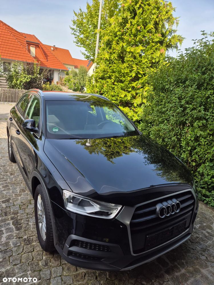 Audi Q3 2.0 TDI Design - 8