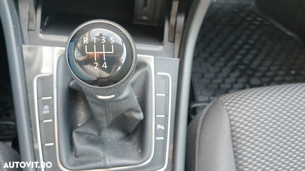 Volkswagen Golf 1.6 TDI Trendline - 19