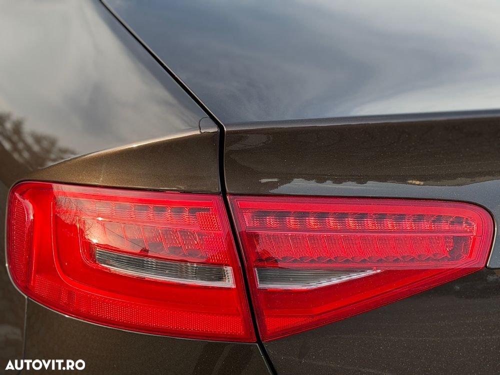 Audi A4 2.0 TDI DPF clean multitronic Ambiente - 27
