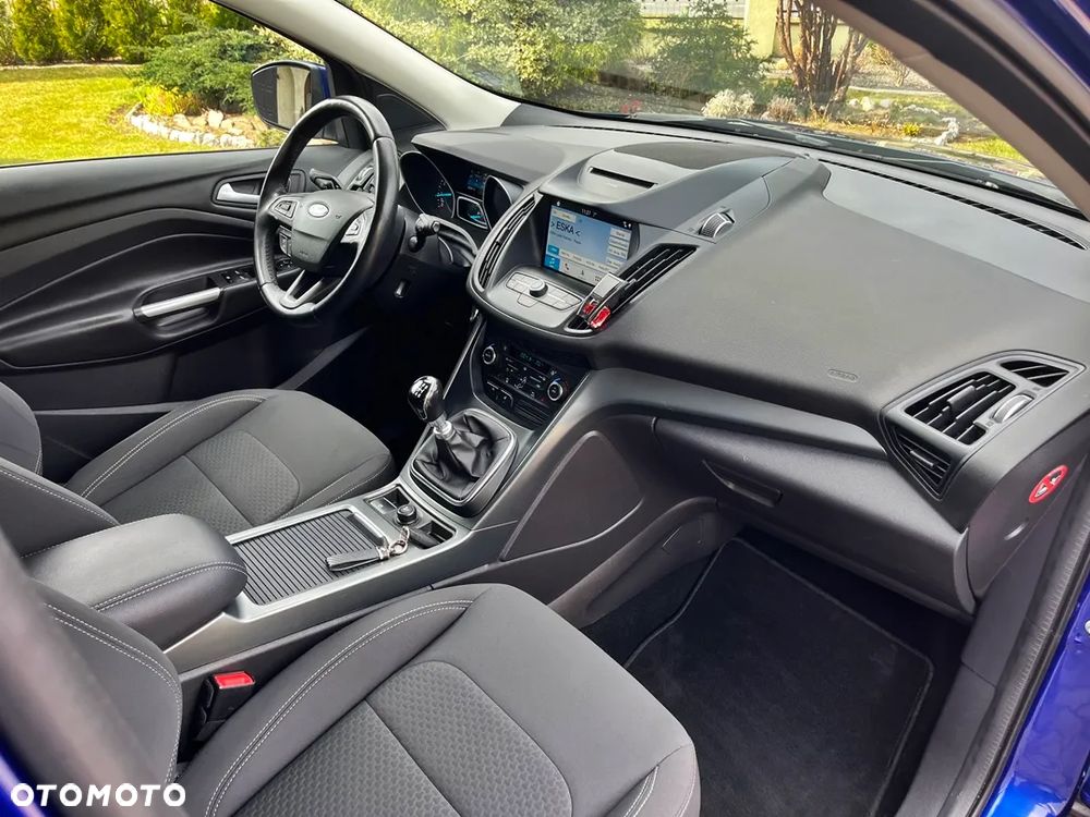 Ford Kuga 1.5 EcoBoost 2x4 Cool & Connect - 23