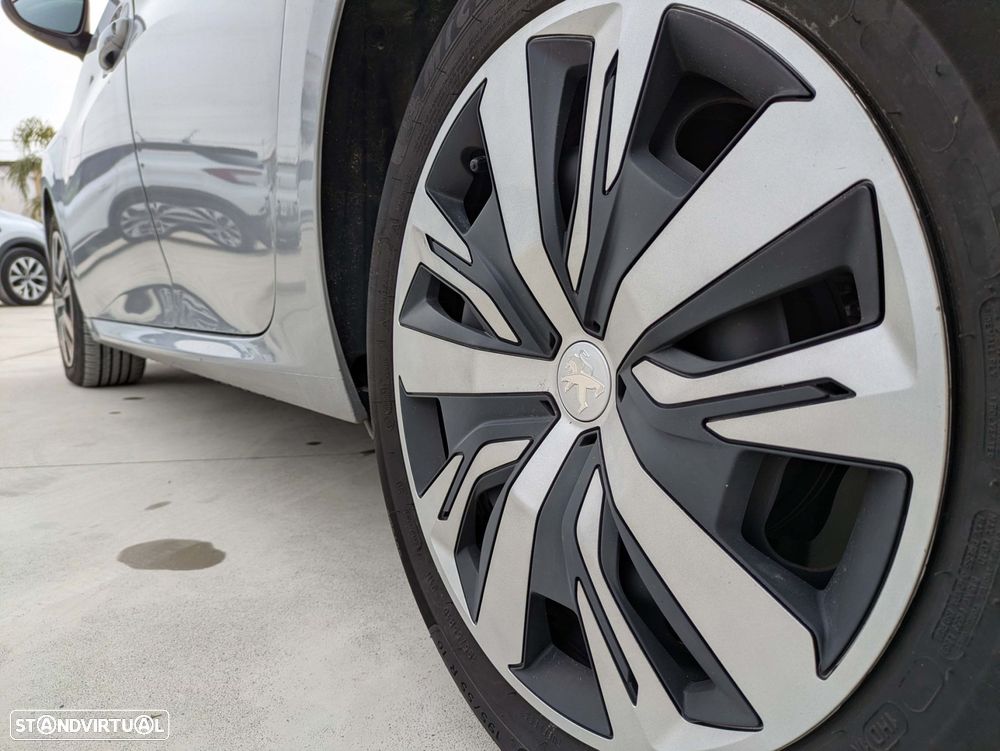 Peugeot 208 1.2 PureTech Active Pack - 6