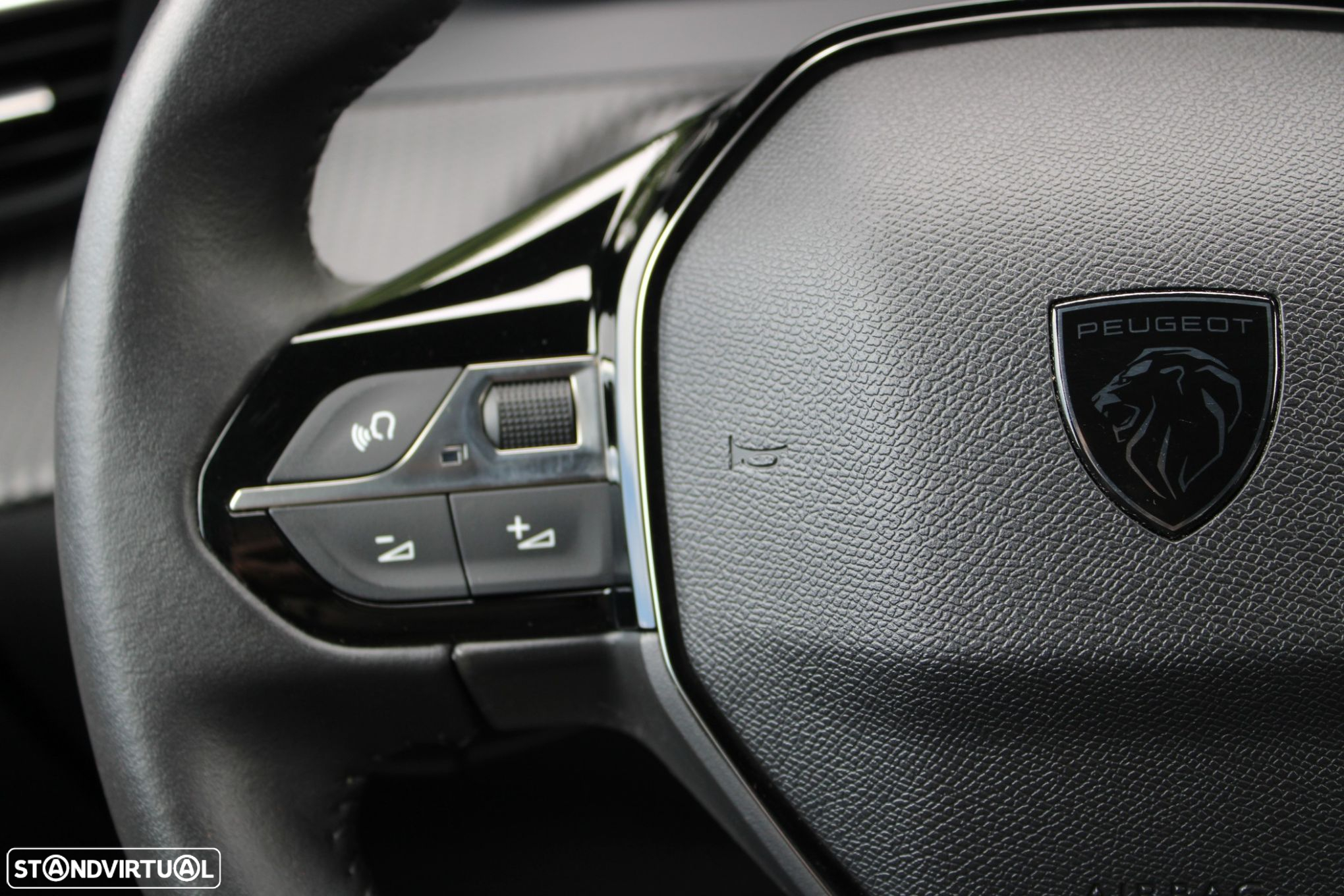 Peugeot 2008 1.2 PureTech Allure Pack - 10
