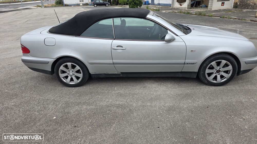 Mercedes-Benz CLK 200 Elegance - 4