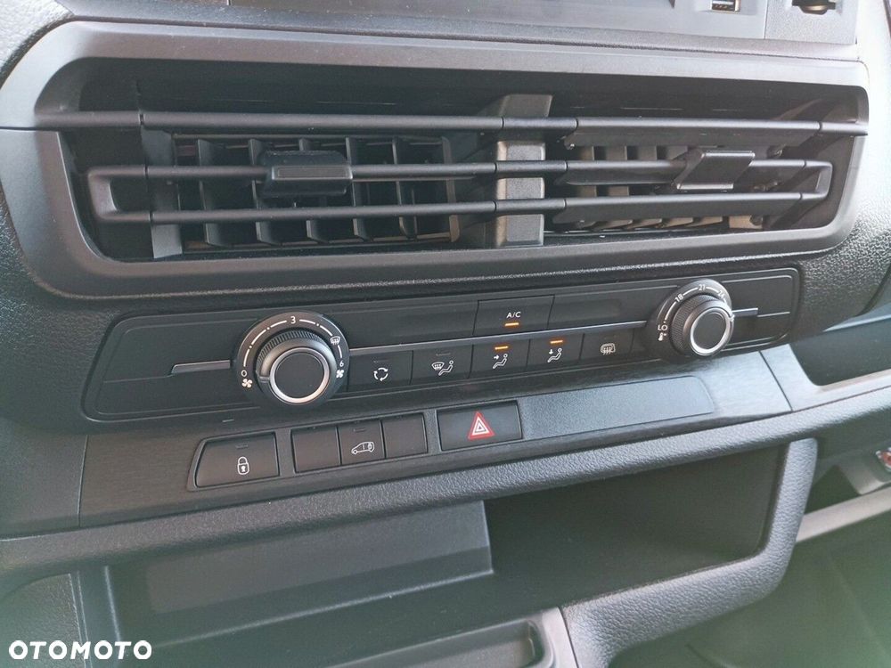 Opel Vivaro - 22