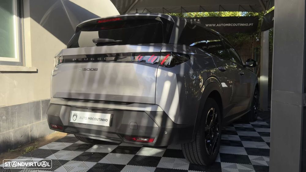 Peugeot E-5008 73 kWh Allure - 9