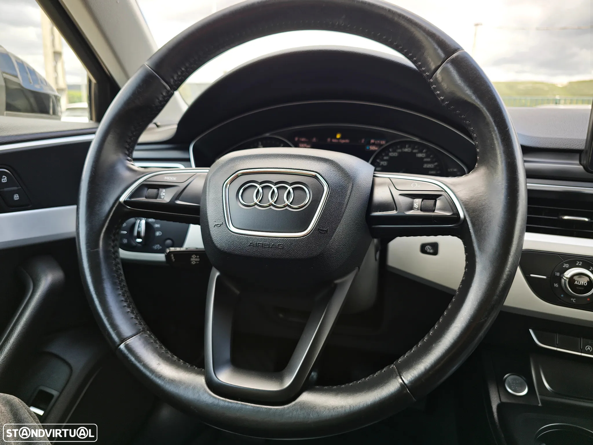Audi A4 2.0 TDI Business Line S-line - 16