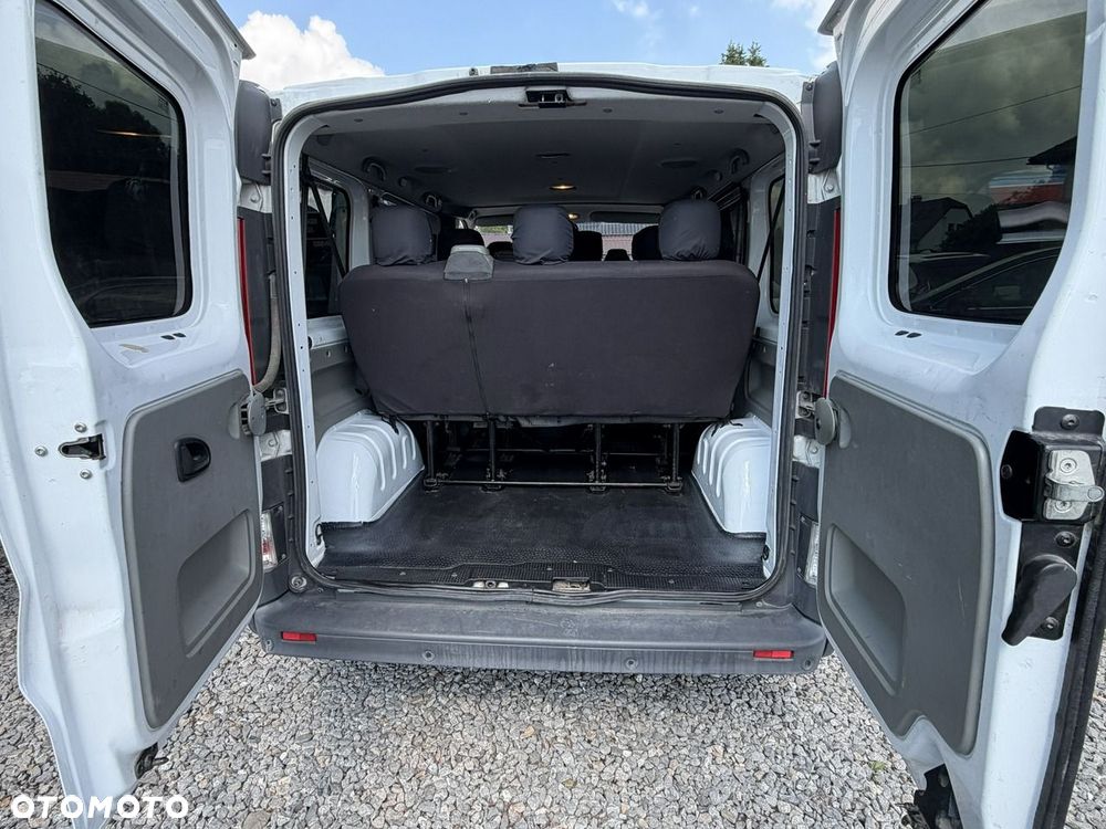 Opel Vivaro - 13