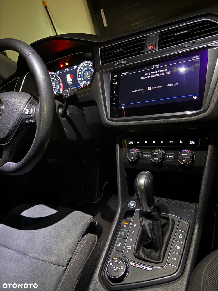 Volkswagen Tiguan - 21