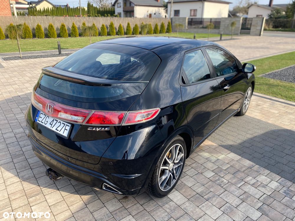 Honda Civic 1.8 Executive - 17