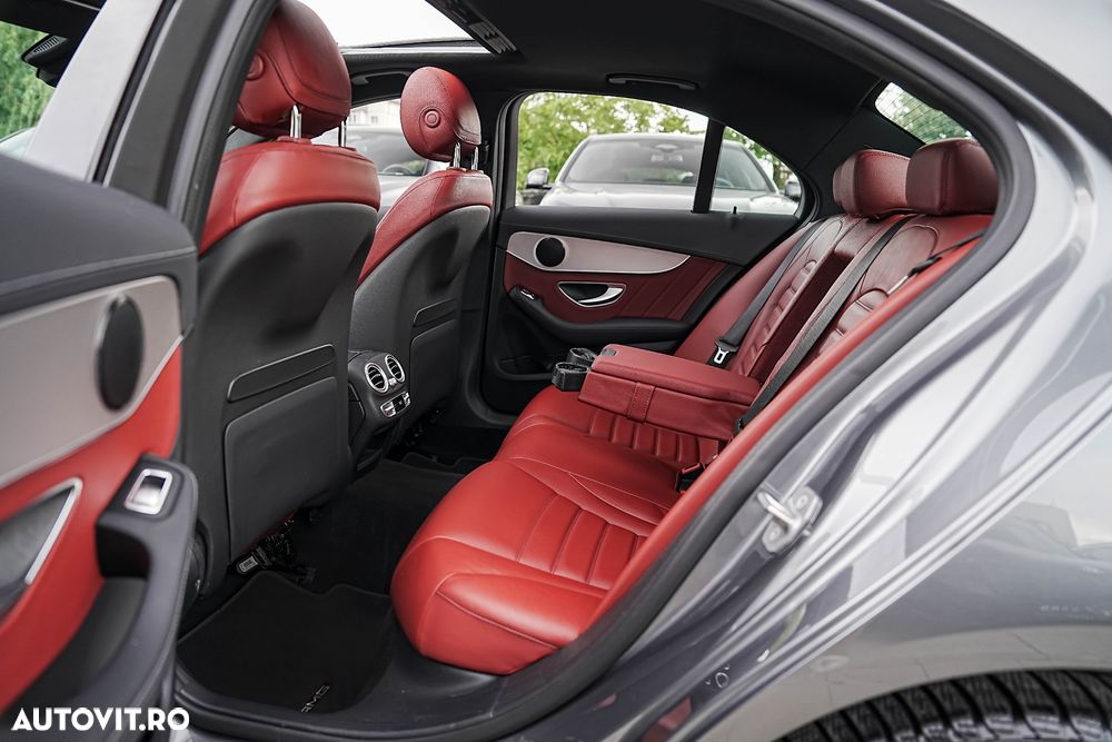 Mercedes-Benz C 300 e 4MATIC 9G-TRONIC AMG Line - 17