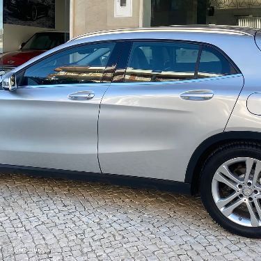 Mercedes-Benz GLA 180 d - 3