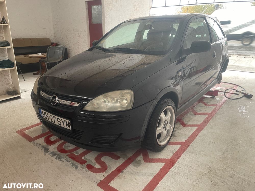 Opel Corsa 1.0i Essentia - 6