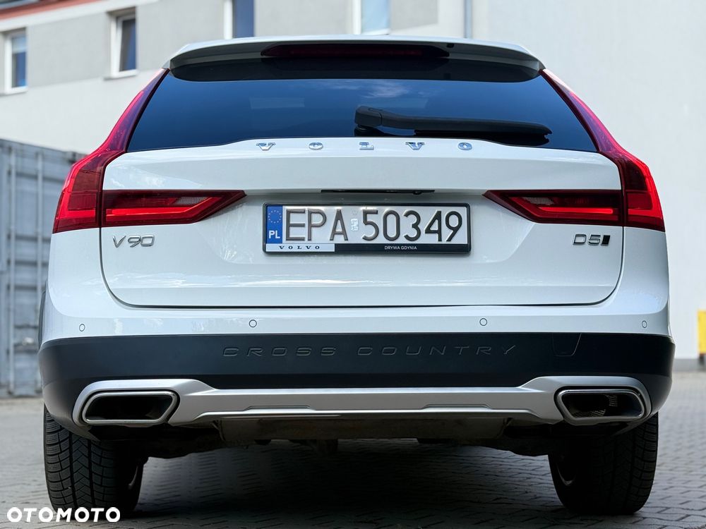 Volvo V90 Cross Country D5 AWD Pro - 8