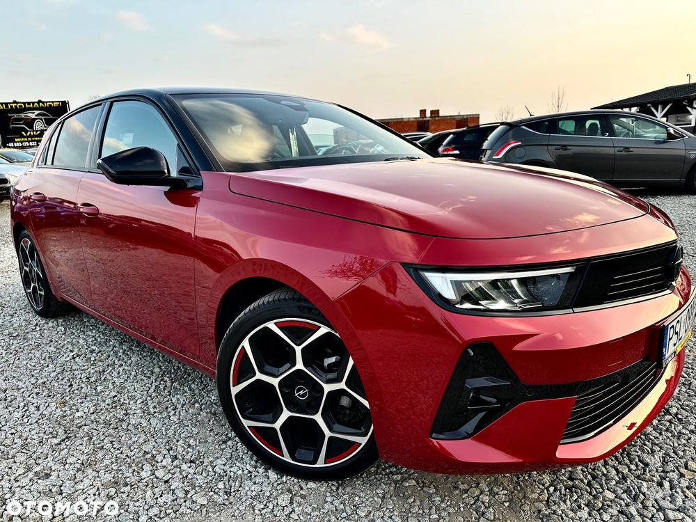 Opel Astra 1.2 Turbo GS - 26