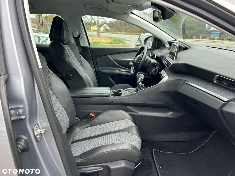 Peugeot 3008 1.5 BlueHDi Allure S&S - 11